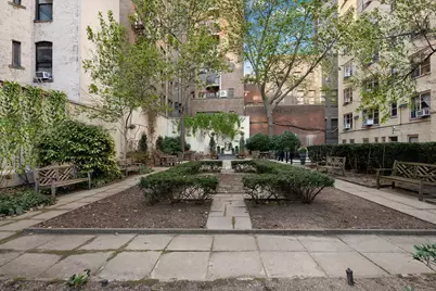 235 E 22nd Street #8L, New York City, NY 10010 - Photo 8