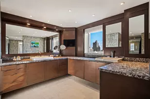 190 E 72nd St, New York City, NY 10021 - Photo 6