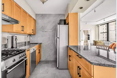 301 E 45th Street #10E, New York City, NY 10017 - Photo 2