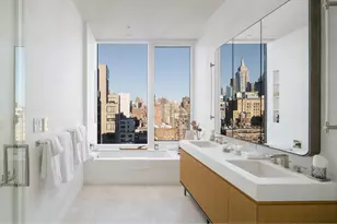 200 E 20th St, New York City, NY 10003 - Photo 4