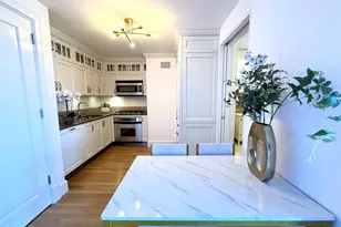 27 W 72nd St, New York City, NY 10023 - Photo 4