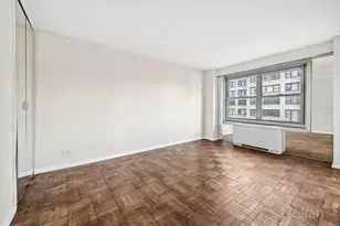 360 E 72nd St, New York City, NY 10021 - Photo 10