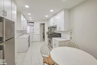 340 E 72nd Street #3N, New York City, NY 10021 - Photo 8