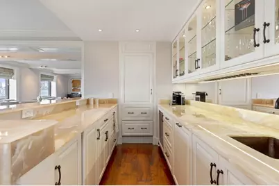 160 Central Park S #1201, New York City, NY 10019 - Photo 10