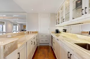 160 Central Park S, New York City, NY 10019 - Photo 10