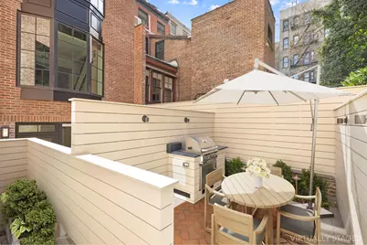 156 W 10th Street, New York City, NY 10014 - Photo 4