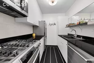 400 E 56th St, New York City, NY 10022 - Photo 4