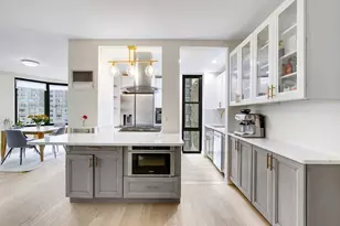 44 W 62nd St, New York City, NY 10023 - Photo 6