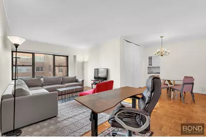360 E 72nd Street #B803, New York City, NY 10021 - Photo 2