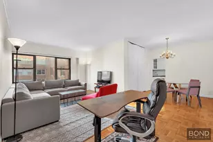 360 E 72nd St, New York City, NY 10021 - Photo 2