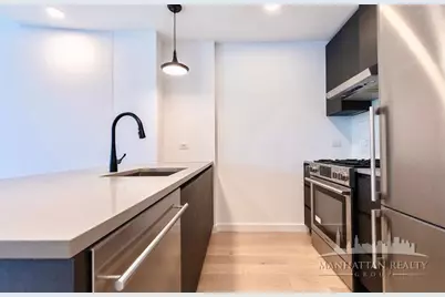144-74 Northern Boulevard #5L, New York City, NY 11354 - Photo 6