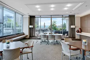 300 E 40th St, New York City, NY 10016 - Photo 16