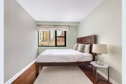 165 W 66th Street #3R, New York City, NY 10023 - Photo 4