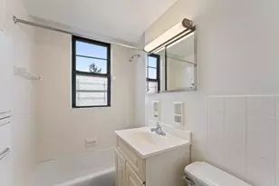4901 Henry Hudson Pkwy W, New York City, NY 10471 - Photo 16