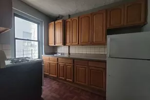 21-68 35th St, New York City, NY 11105 - Photo 1