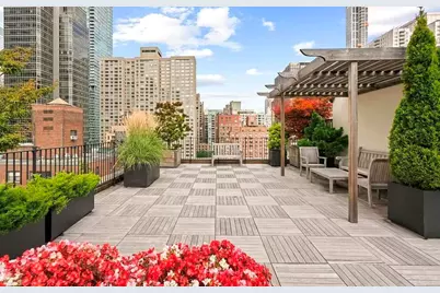 333 E 53rd Street #6B, New York City, NY 10022 - Photo 12