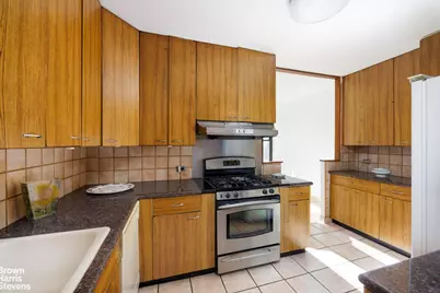 60 E End Avenue #21A, New York City, NY 10028 - Photo 8