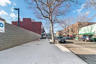 37-14 34th St, New York City, NY 11101 - Photo 32