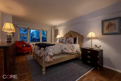 333 E 66th Street #9D, New York, NY 10065 - Photo 8