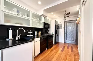 410 W 24 St, New York City, NY 10011 - Photo 4