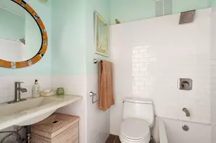 8 Bethune St, New York City, NY 10014 - Photo 6