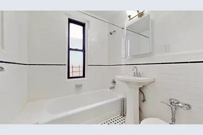 3220 Ave H #4B, New York City, NY 11210 - Photo 12