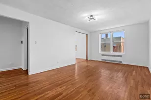 1350 E 5th St, New York City, NY 11230 - Photo 4