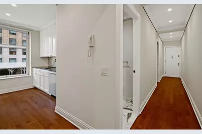 100 Central Park S #2-A, New York City, NY 10019 - Photo 22