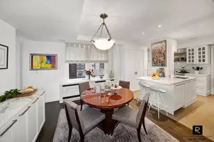 330 W 72nd St, New York City, NY 10023 - Photo 6