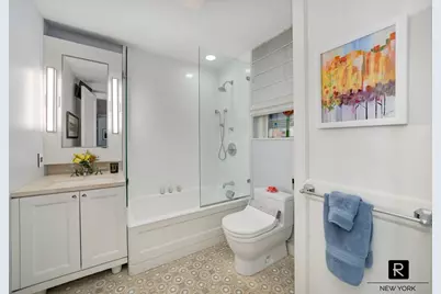 330 W 72nd Street #8-A, New York City, NY 10023 - Photo 8