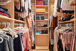 240 E 47th St, New York City, NY 10017 - Photo 8