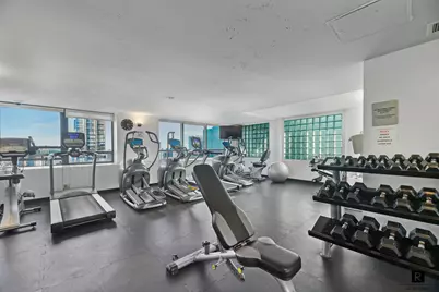 240 E 47th Street #19-B, New York City, NY 10017 - Photo 16