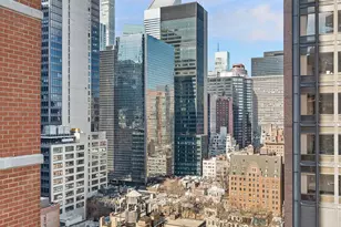 240 E 47th St, New York City, NY 10017 - Photo 12