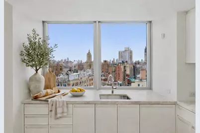 212 W 72nd Street #18E, New York City, NY 10023 - Photo 2