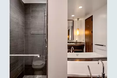 40 Broad Street #21C, New York City, NY 10004 - Photo 18