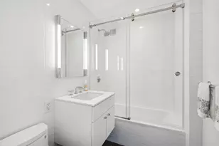 200 E 62nd St, New York City, NY 10065 - Photo 10