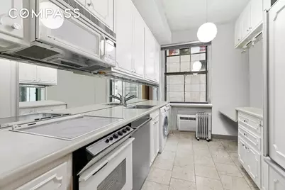 111 E 56th Street #1005, New York City, NY 10022 - Photo 6
