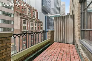 111 E 56th St, New York City, NY 10022 - Photo 2