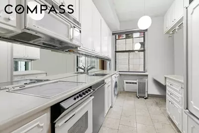 111 E 56th Street #1005, New York City, NY 10022 - Photo 6