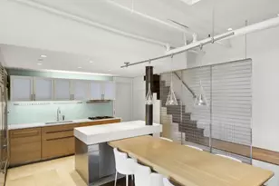 117 W 17th St, New York City, NY 10011 - Photo 6