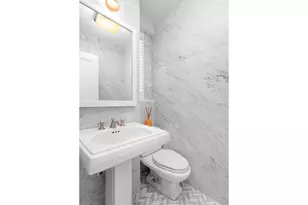 130 E 75th St, New York City, NY 10021 - Photo 10