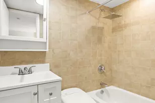 10 Jackson Pl, New York City, NY 11215 - Photo 18