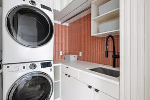 96 Coffey St, New York City, NY 11231 - Photo 20