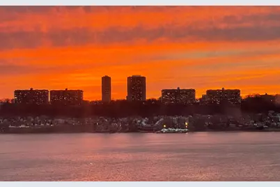 156-08 Riverside Drive W #3H, New York City, NY 10032 - Photo 2