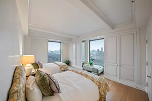 160 Central Park S, New York City, NY 10019 - Photo 12