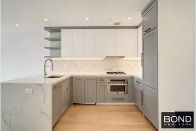 11-07 Welling Court #4C, Astoria, NY 11102 - Photo 1