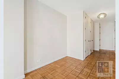 577 Grand Street #F504, New York City, NY 10002 - Photo 6