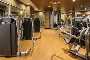 330 E 38th St, New York City, NY 10016 - Photo 18