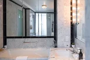 2 E 55th St, New York City, NY 10022 - Photo 10