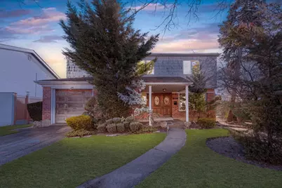 333 Mayfair Drive N, New York City, NY 11234 - Photo 4